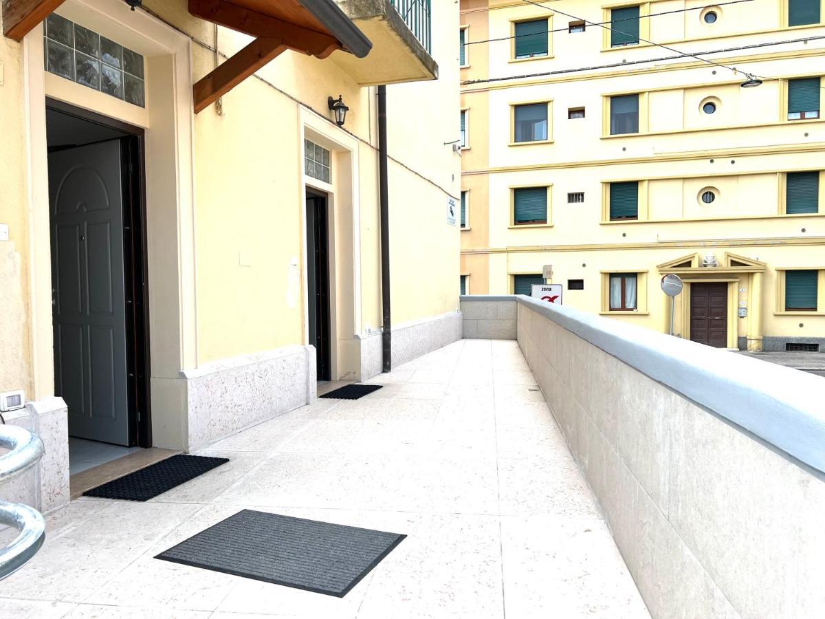 Nuova Fiera Camera Verona Exteriör bild